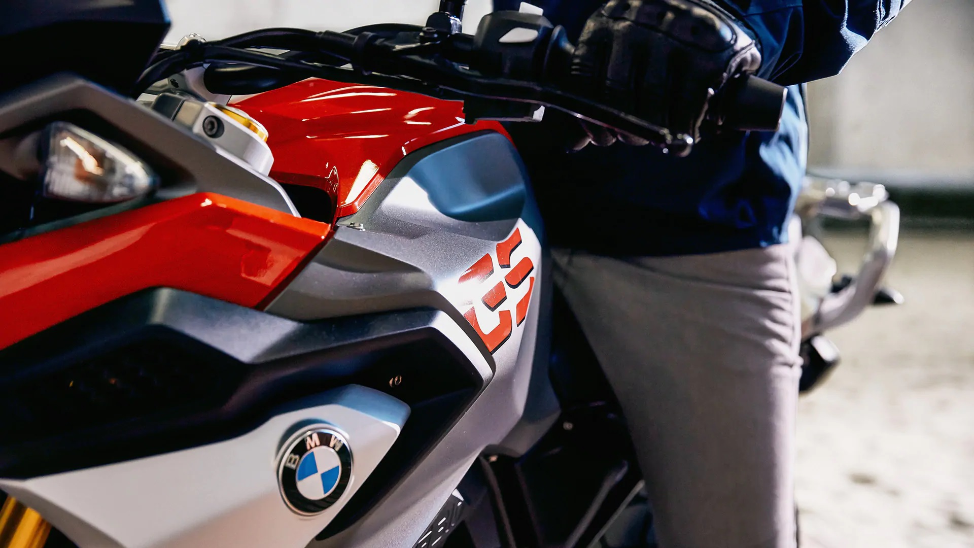 21 Bmw G 310 Gs Specs Features Photos Wbw 21 Bmw G 310 Gs Specs Features Photos Wbw
