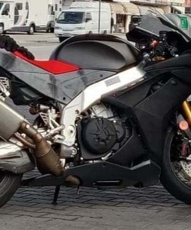 2021 Aprilia RSV4