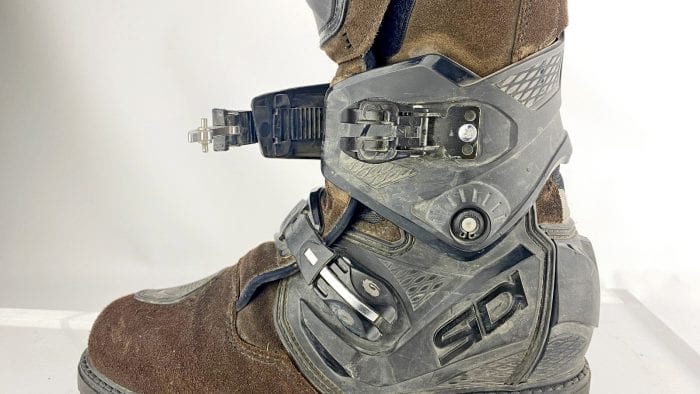 The Sidi Adventure 2 Goretex boots have an abundance of TPU armor around the ankle areas. The Sidi Adventure 2 Goretex boots have an abundance of TPU armor around the ankle areas.