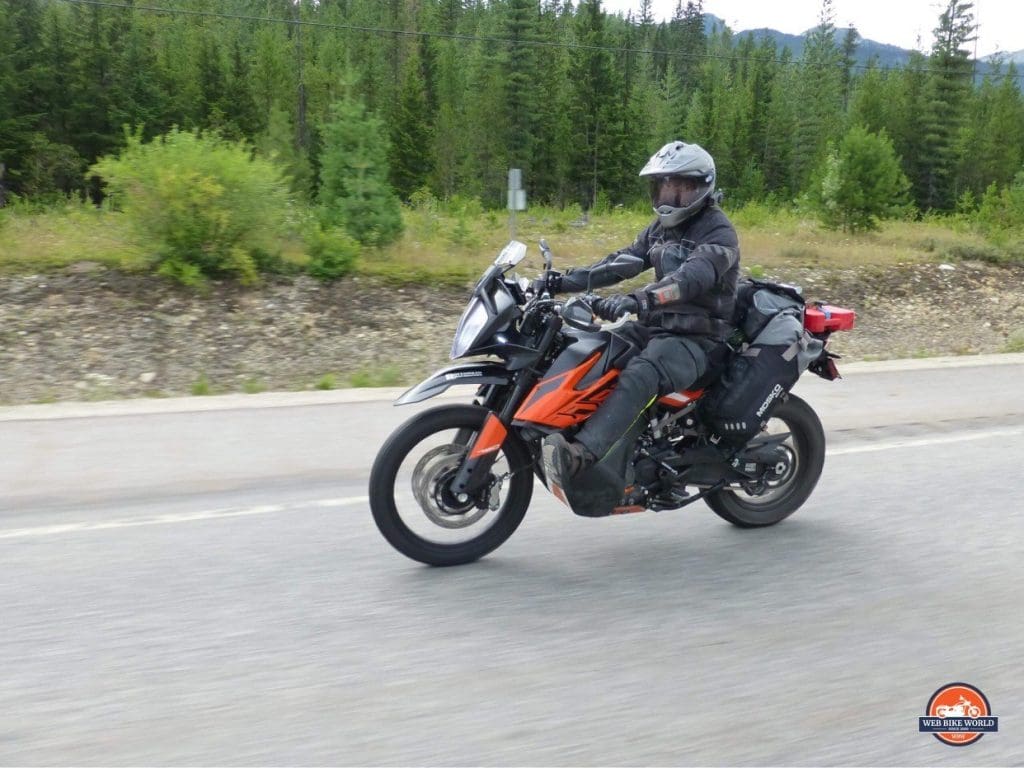 A KTM790 Adventure with Mosko Moto Reckless Revolver 80L V3.0 luggage on it.