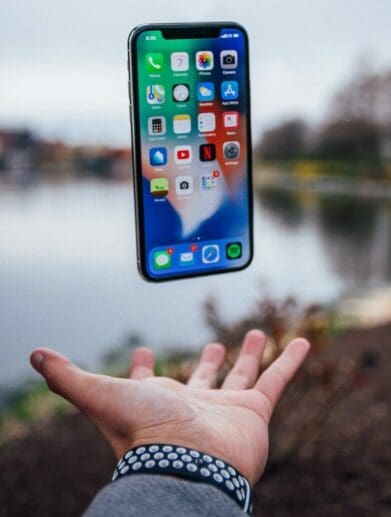 Floating Iphone
