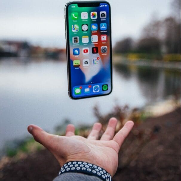 Floating Iphone