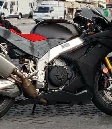 2021 Aprilia RSV4