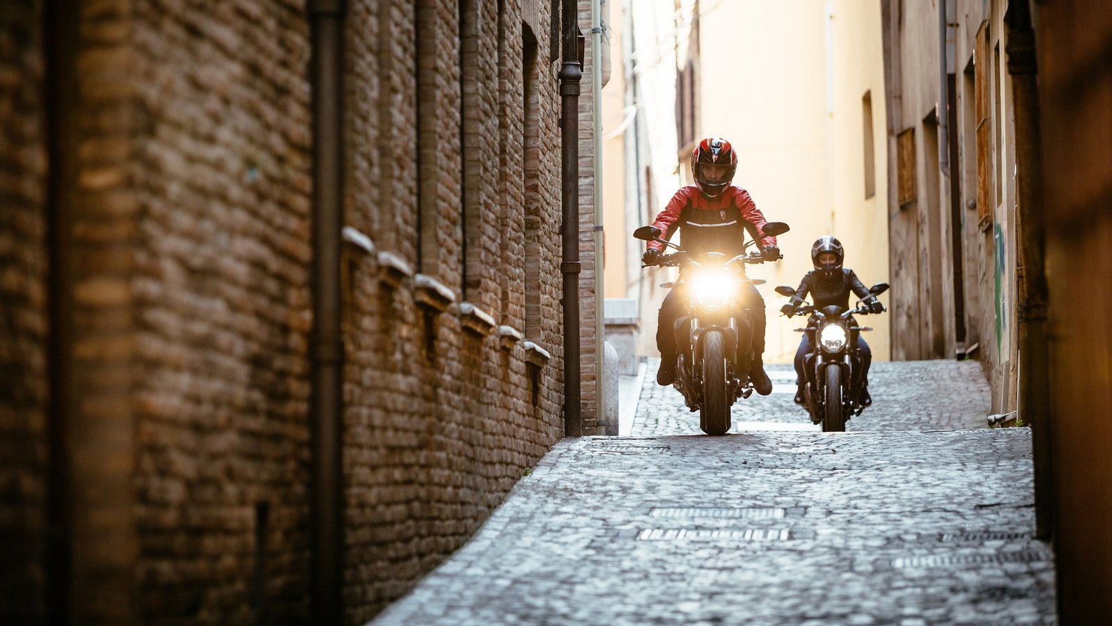 Ducati Monster РѕР±РѕРё