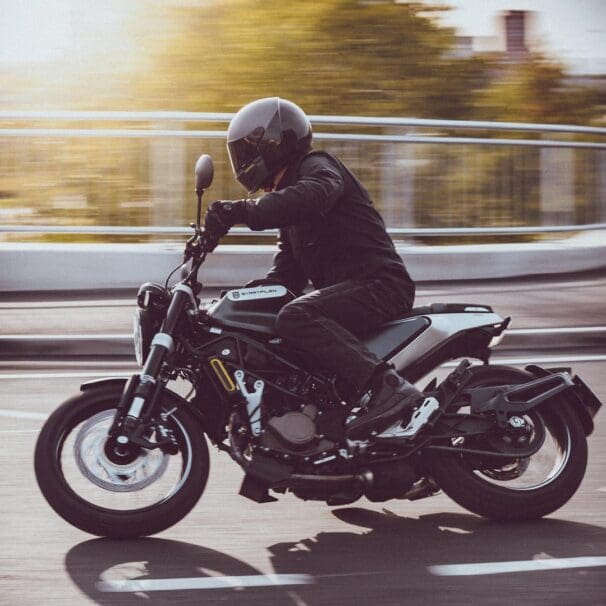 2021-Husqvarna-Svartpilen-125