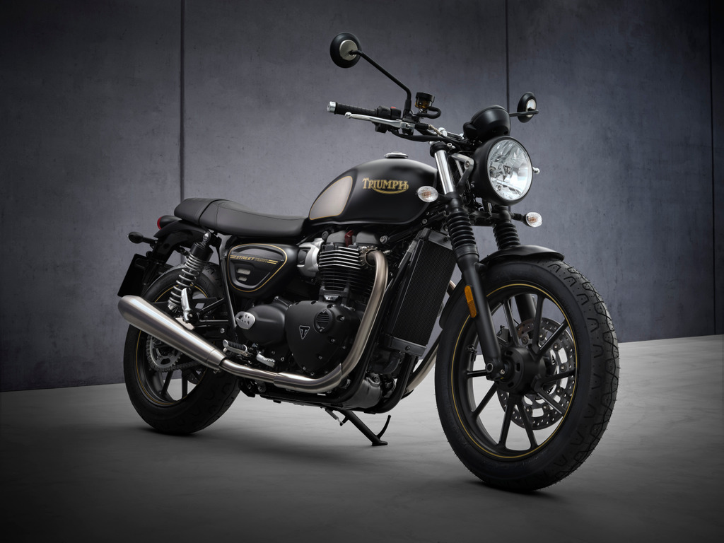 2021 Triumph Street Twin Gold Line