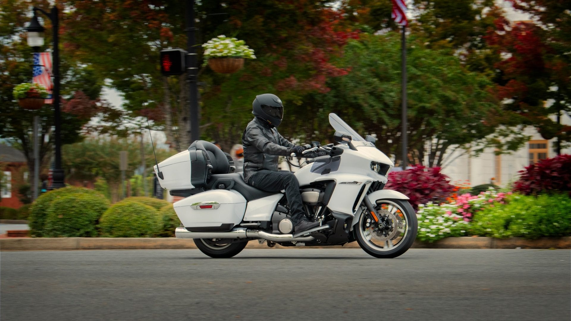 2020 yamaha star venture tc