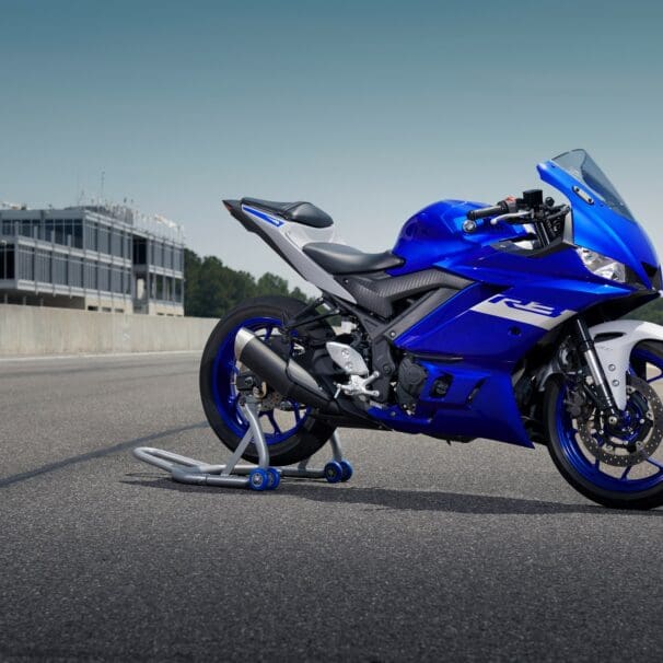 2021 Yamaha YZF-R3 & Monster Energy MotoGP YZF-R3