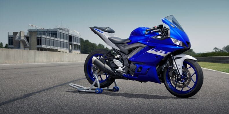 2021 Yamaha YZF-R3 & Monster Energy MotoGP YZF-R3