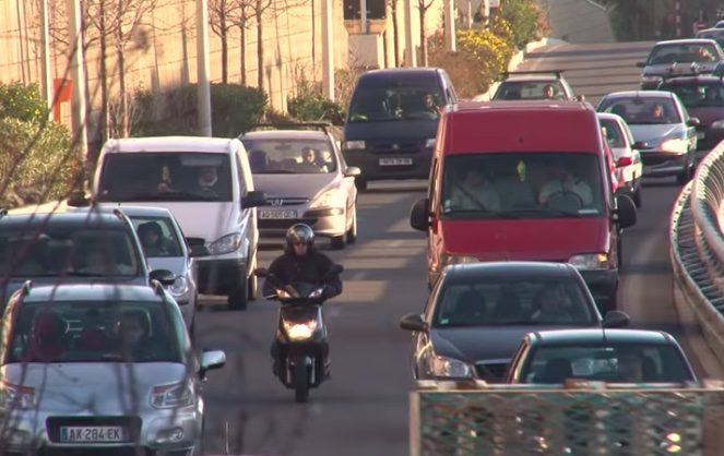 Lane filtering in France