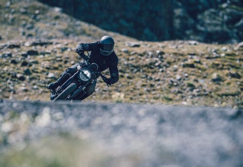 svartpilen 701 specs