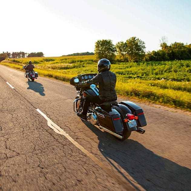 2021 Harley Davidson Electra Glide Standard [Specs, Features, Photos] wBW