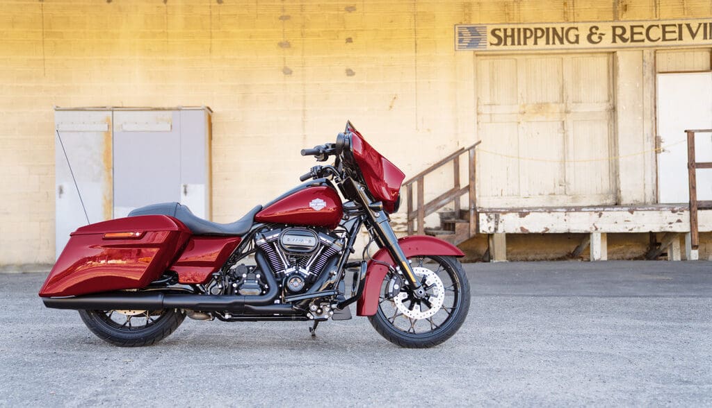 2021 Harley Davidson Street Glide Special [Specs, Features, Photos]