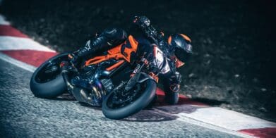 2021-KTM-1290-Super-Duke-R