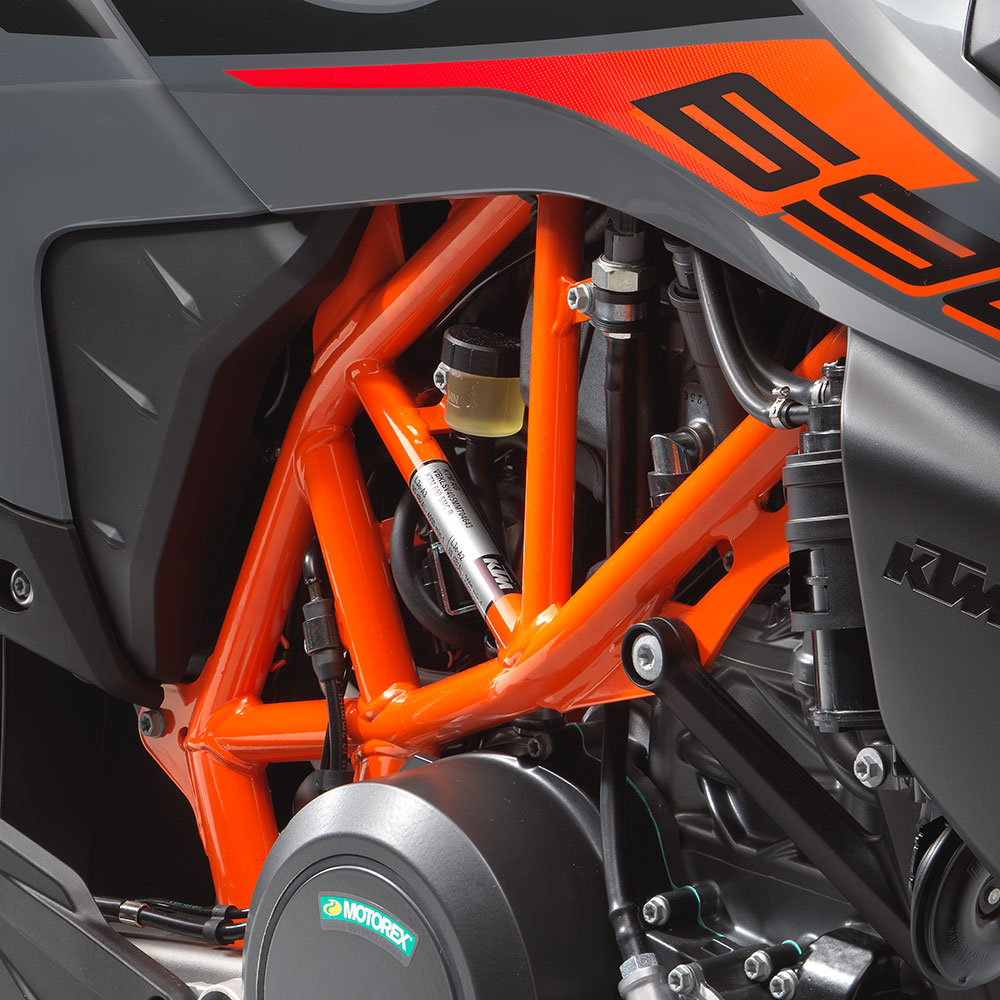 21 Ktm 690 Smc R Specs Features Photos Wbw