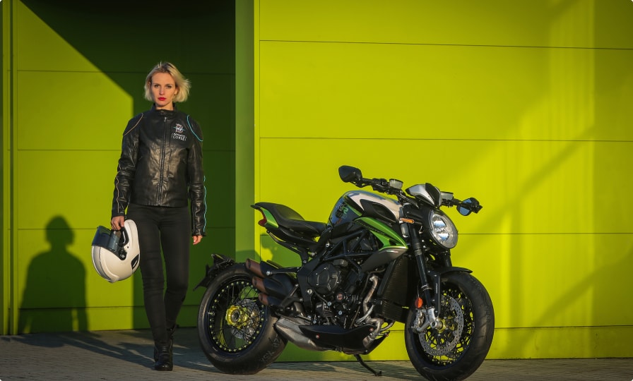 Mv agusta dragster 800 rr 2020 hotsell