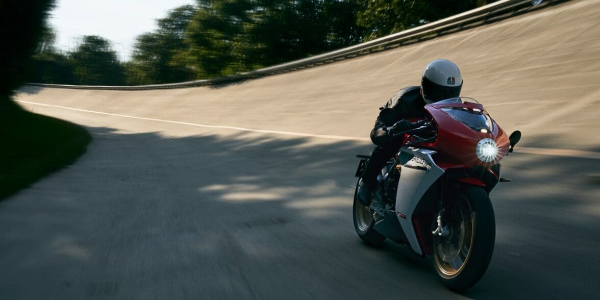 2021 MV Agusta Superveloce 800