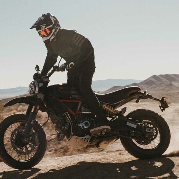 2021-ducati-scrambler-desert-sled-fasthouse---action