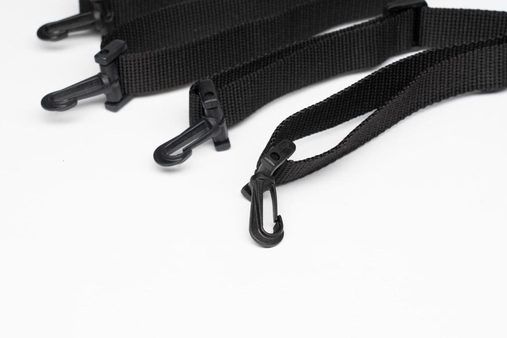 Closeup of the 70025 straps