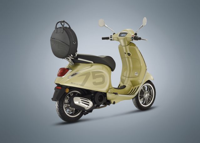 Vespa 75th Anniversary Edition