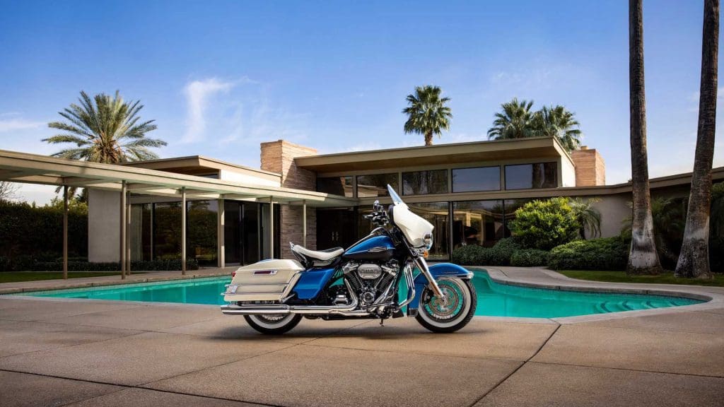 2021-harley-davidson-electra-glide-revival-pool-1024x576.jpg