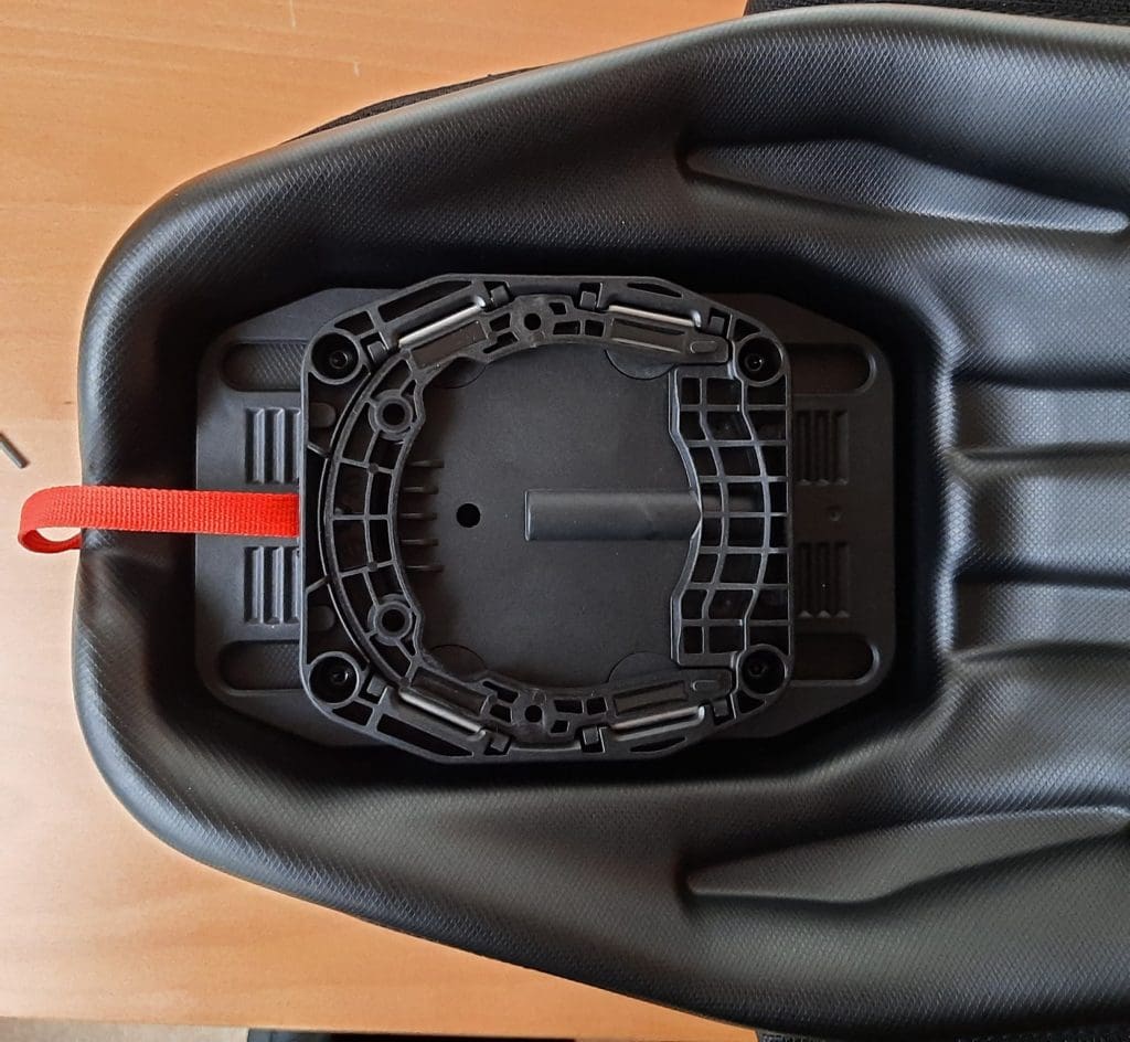 Under side of the SW Motech GS tank bag