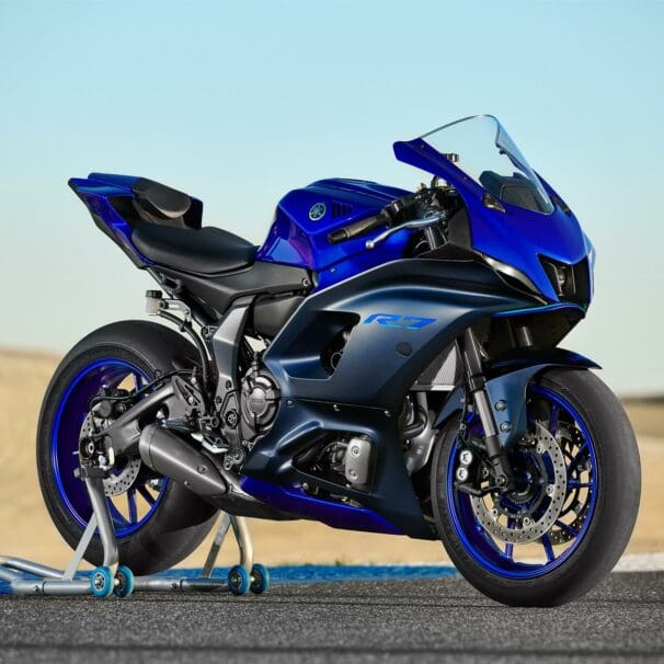 2022 YZF-R7