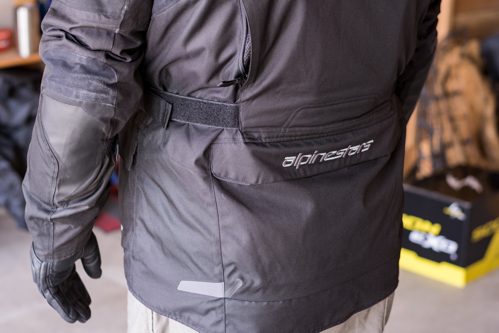 Alpinestars Andes V3 Touring closeup of adjustment straps and back pocket
