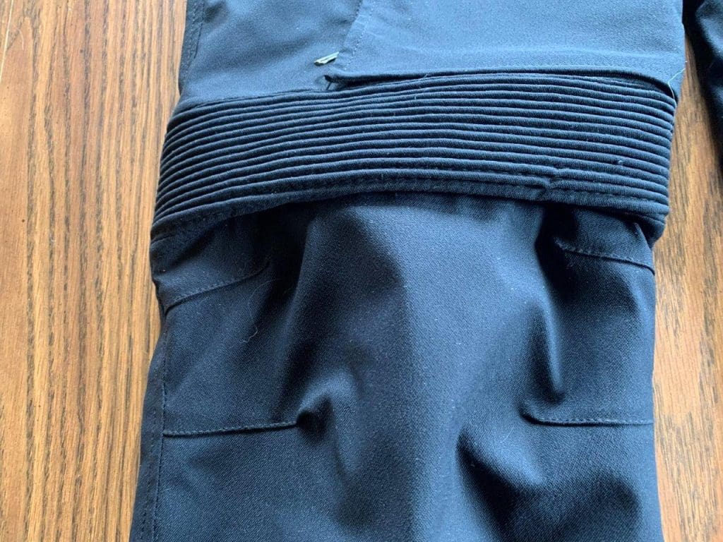 Knee Stretch Panel of Raven Rova Raven Pants