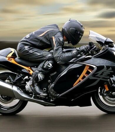 side view of the new 2021 Suzuki Hayabusa