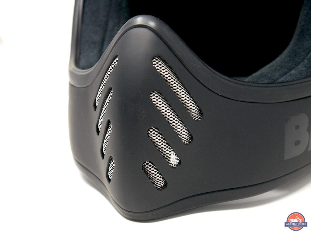 Bell moto-3 helmet chin bar vents