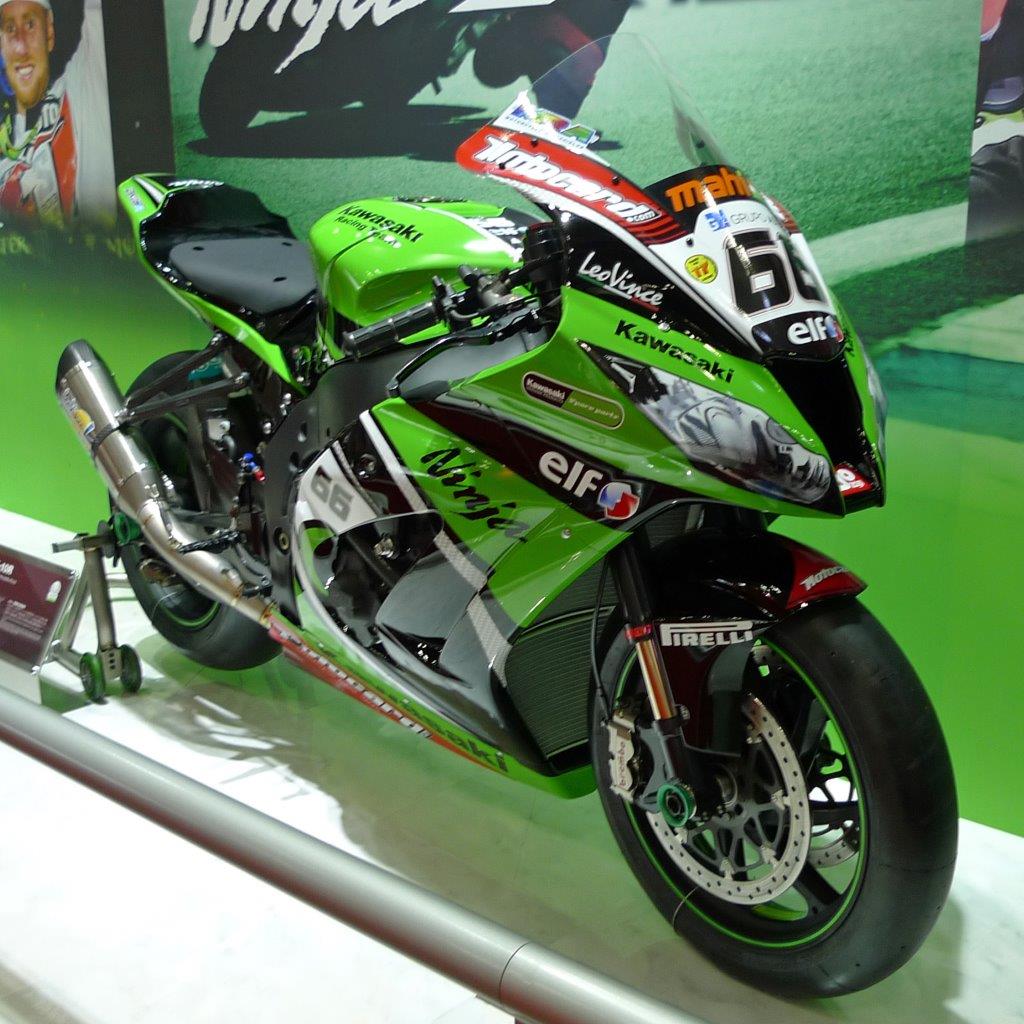 kawasaki racing bike