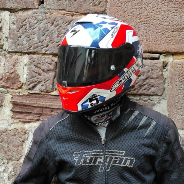 Scorpion exo r1 online air bautista