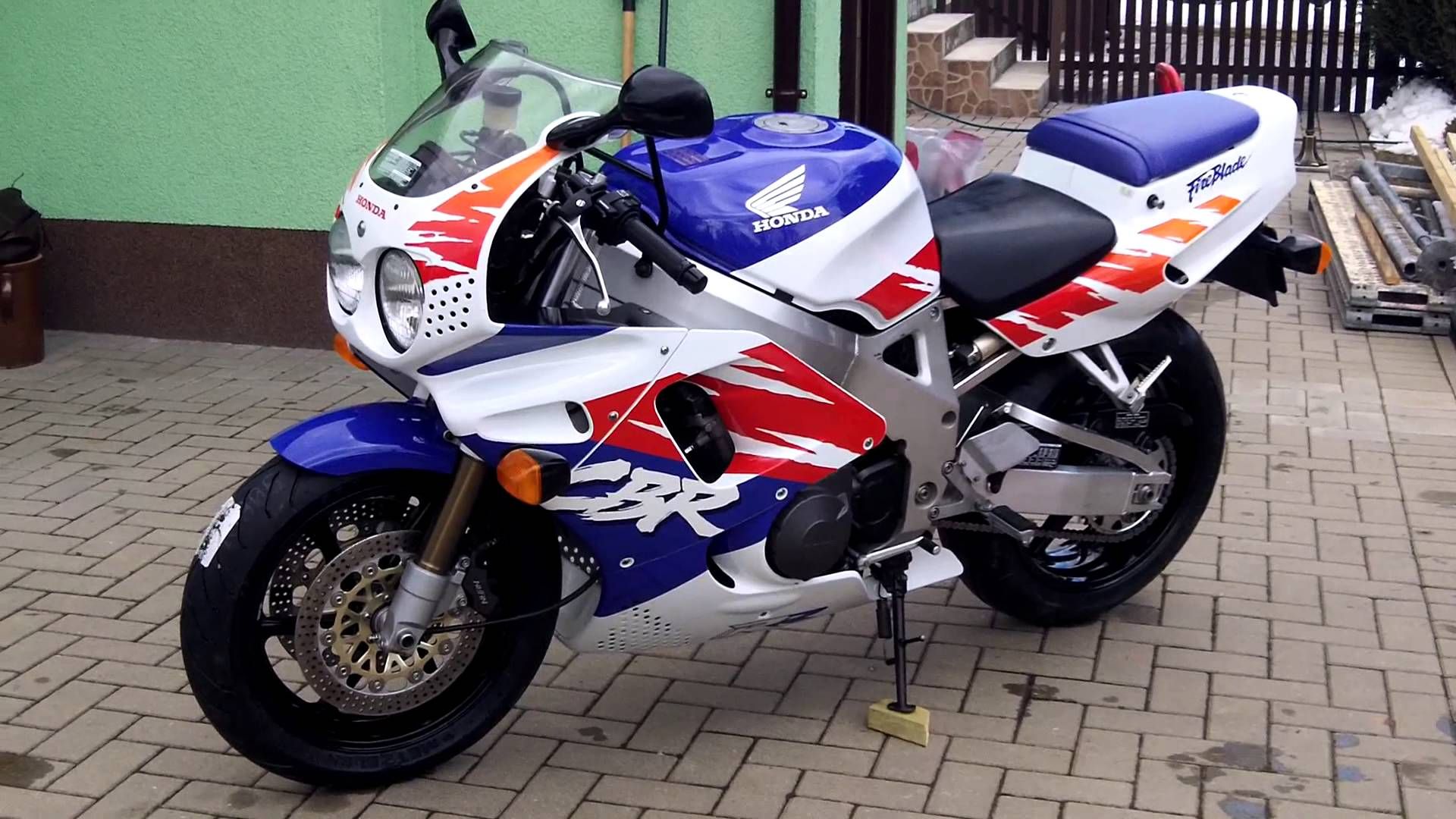 Honda CBR900RR Motorcycles - webBikeWorld