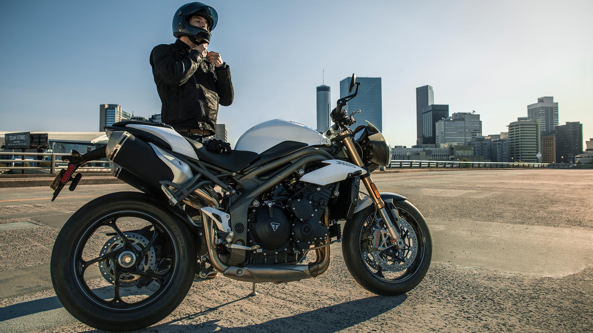 A view of a rider enjoying the 2021 Triumph Speed Triple S