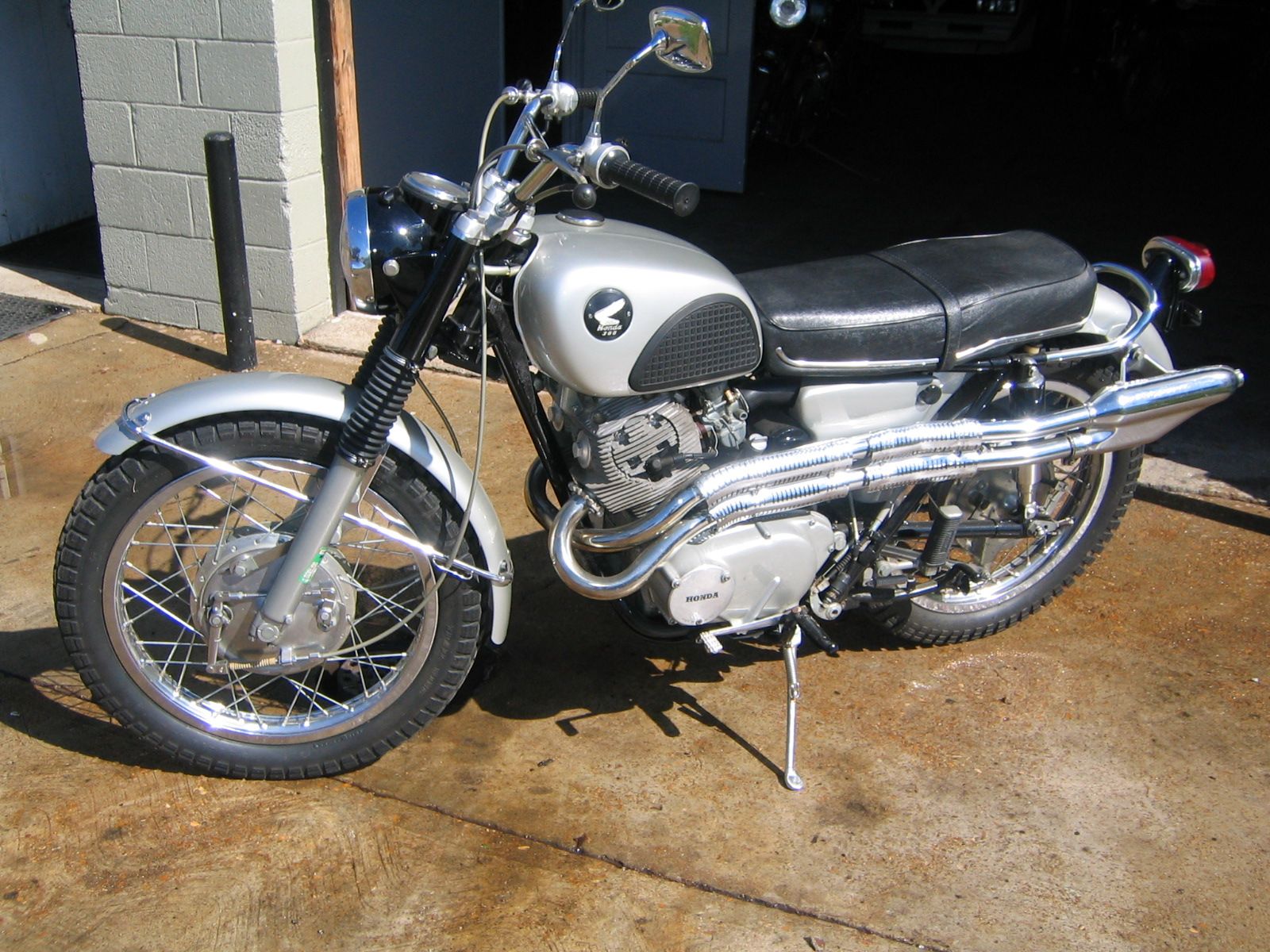 Honda 305 Scrambler CL77 Motorcycles WebBikeWorld