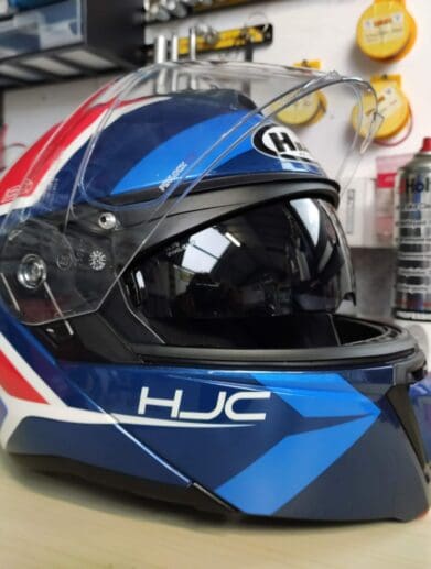 HJC i90 Helmet Review