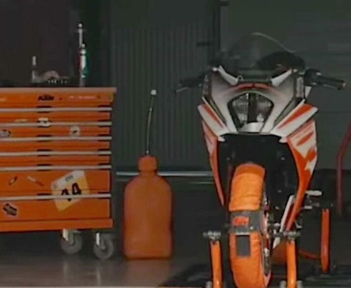 A sneak peek of the 2022 KTM RC390, from the advertisenal teaser trailer on Instagram