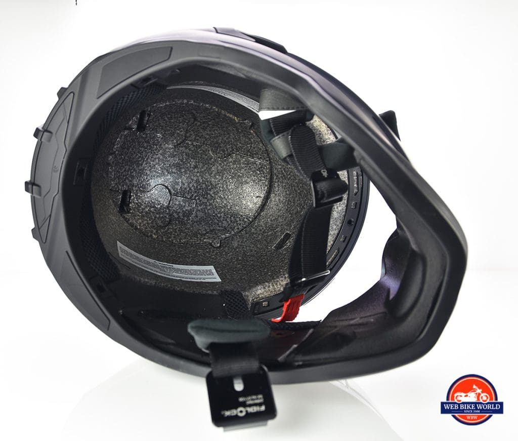 The interior EPS liner with air vents of the Ruroc Atlas 3.0 helmet.