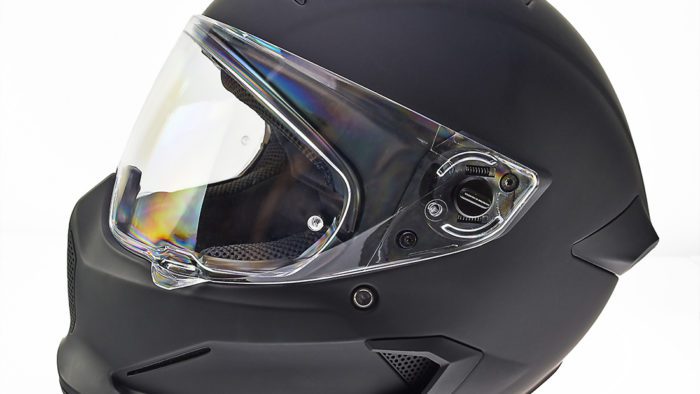 The Ruroc Atlas 3.0 helmet left side.