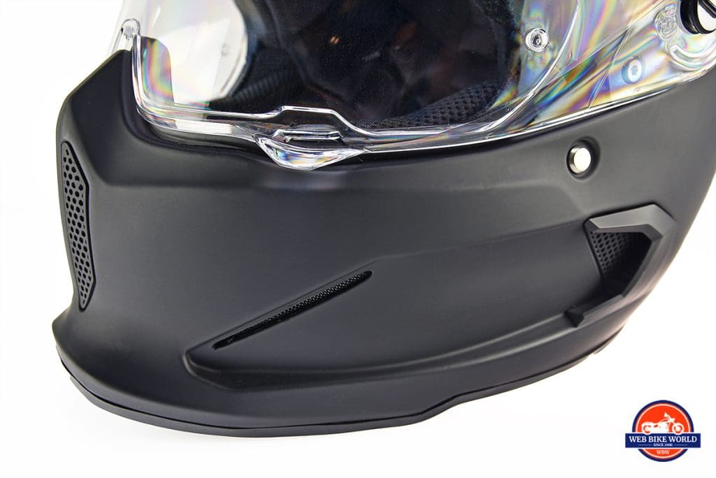 These side vents on the Ruroc Atlas 3.0 helmet create loud noise when turbulent air rushes past them.