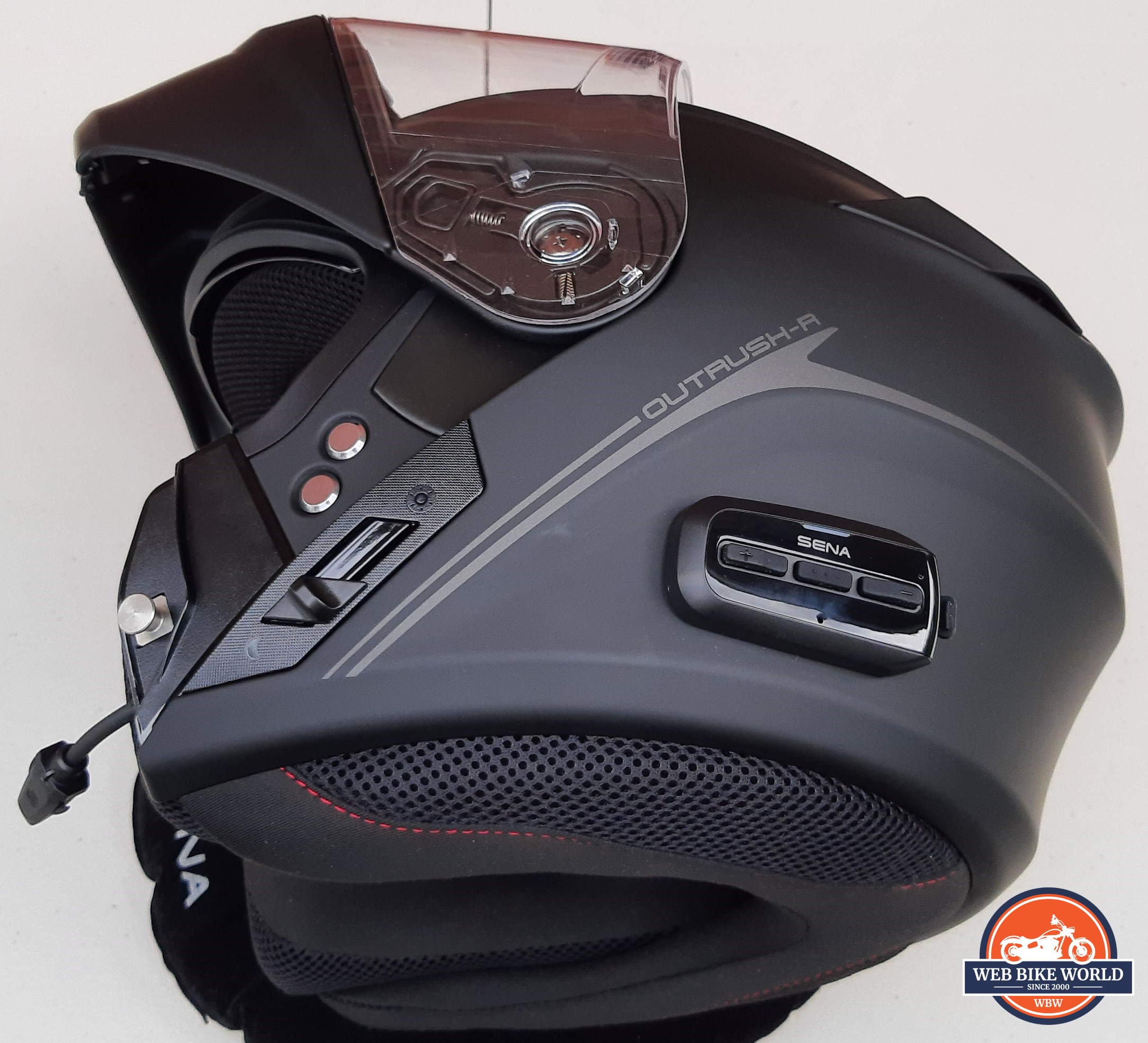 [REVIEW] Sena Outrush R Modular Helmet