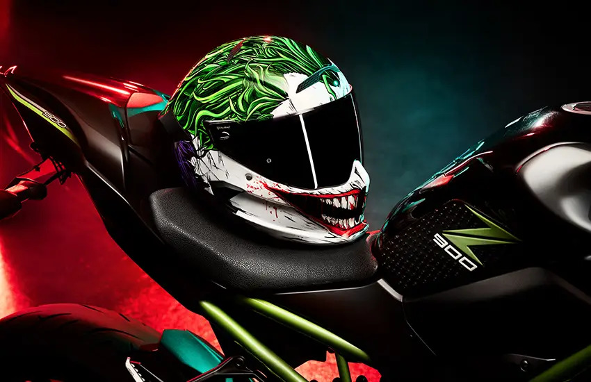 A view of the all-new 2021 Ruroc DC-themed Joker helmet