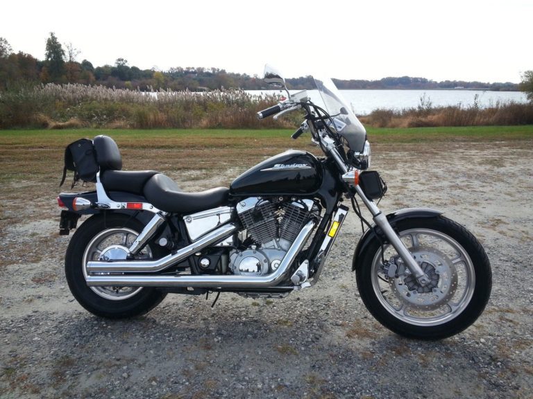 Honda Shadow Spirit 1100 (VT1100C) Motorcycles webBikeWorld