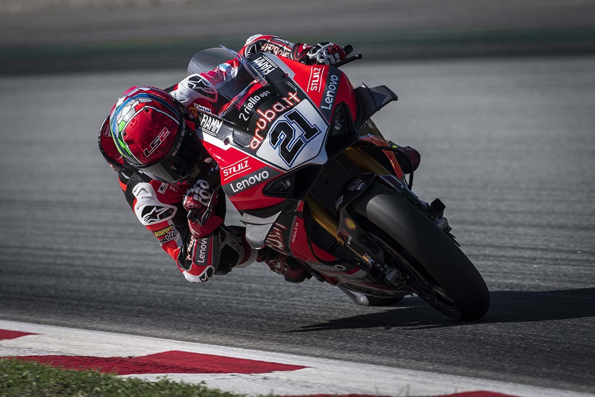 Aruba-it-Ducati-to-participate-in-2022-WorldSSP-with-Nicolo-Bulega-2