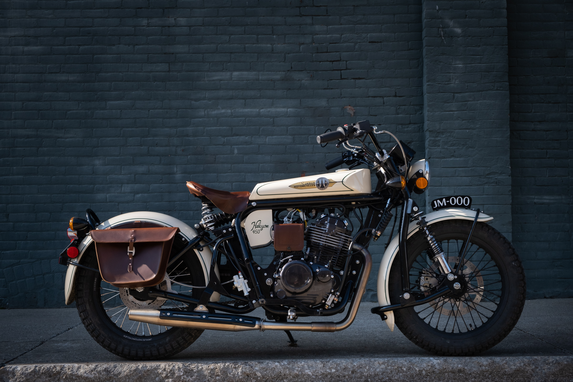 A side view of the Halcyon 450 from Janus Motorcycles