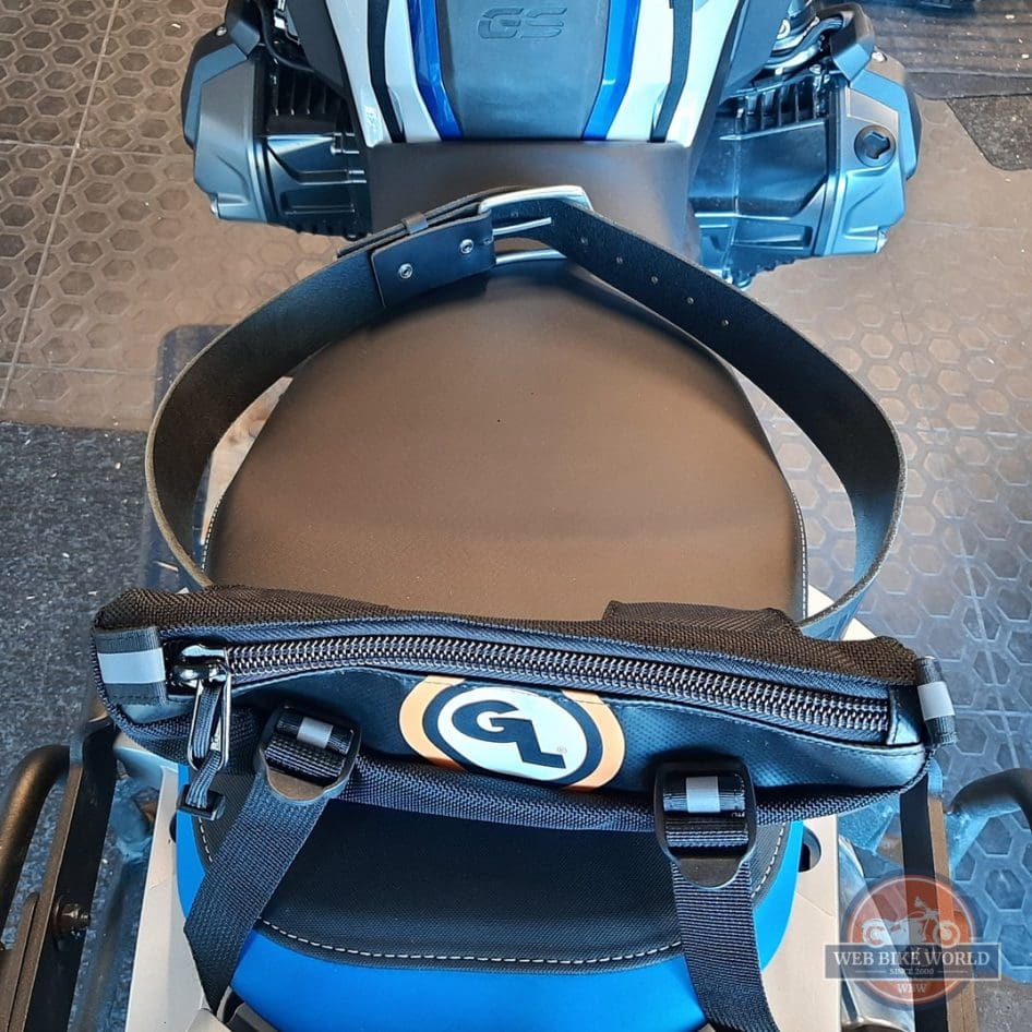 [REVIEW] Giant Loop ZigZag Handlebar Bag
