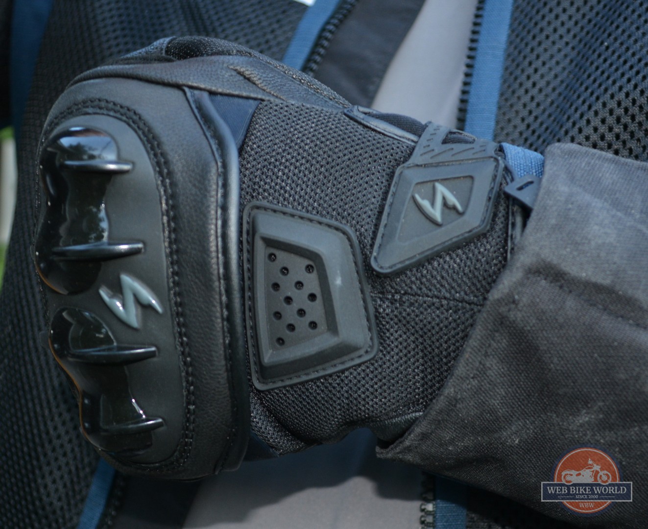 Mesh on top of the EXO Talon gloves to provide cooling