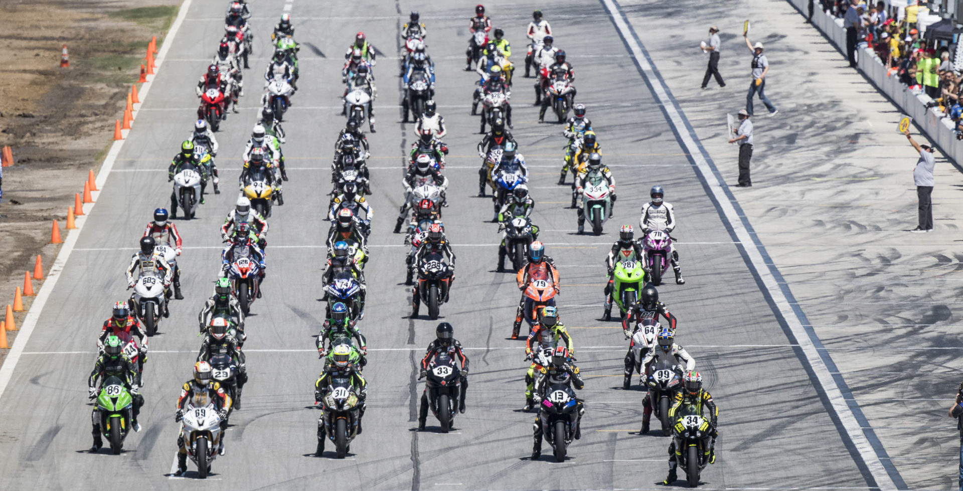 A view of racers vying for the title at the Daytona International Speedway