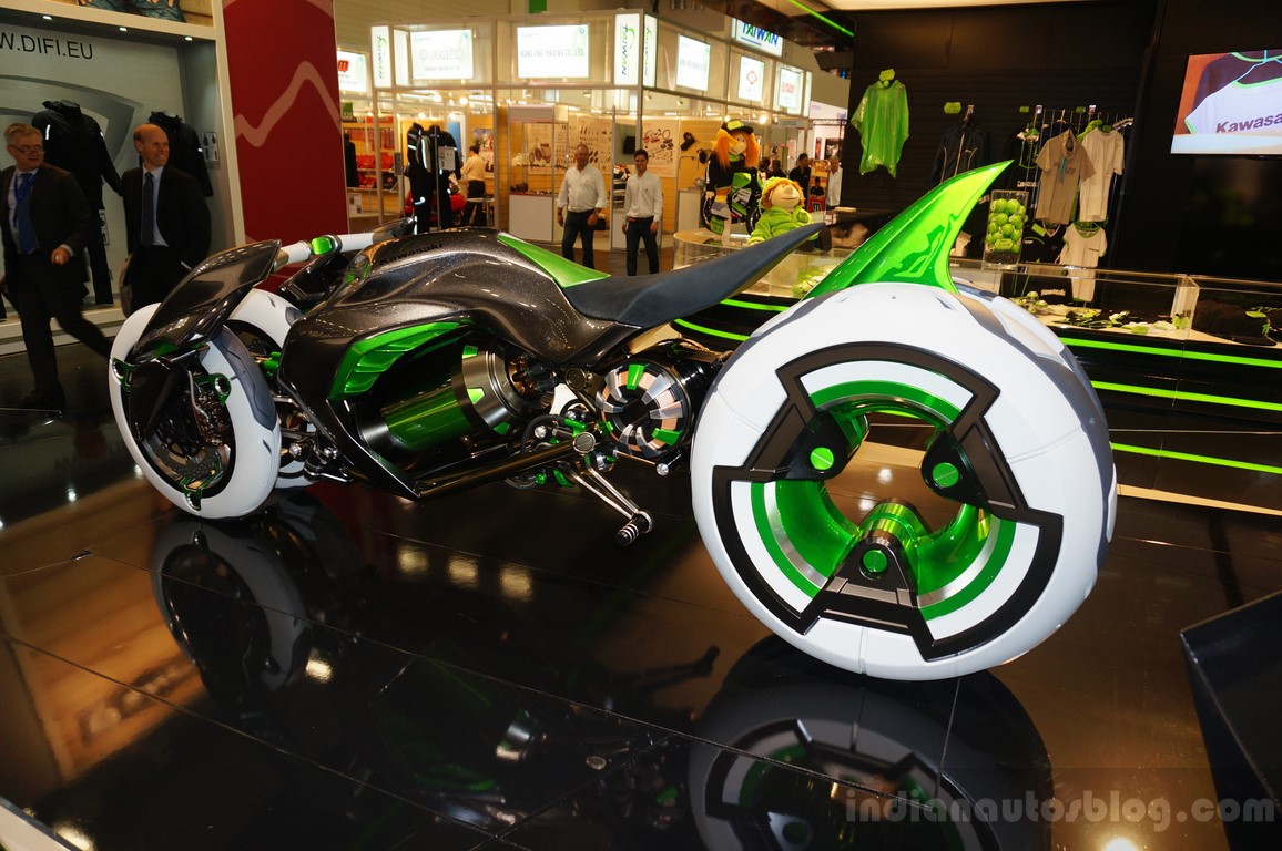 Concept J: Kawasaki Bring Three Wheels The -